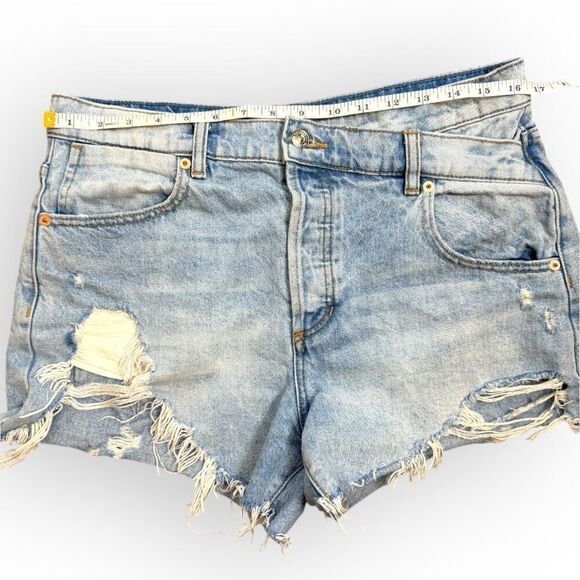 We the Free People Criss Cross Fray Denim Button Fly Cut Off Jean Shorts - Picture 7 of 9